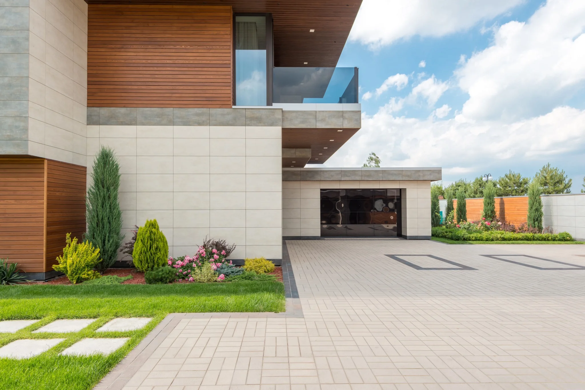 Minimalist Residence